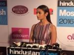 Alia Bhatt strike a cute pose at HT Most Stylish Awards